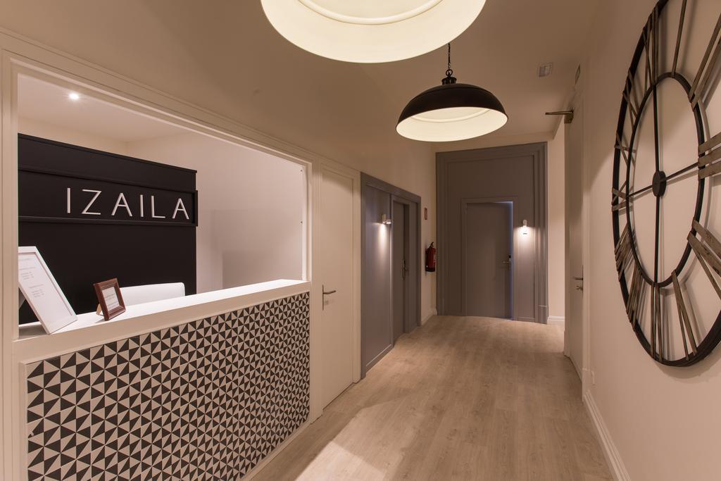 Guest house Izaila Plaza Catalunya 3*